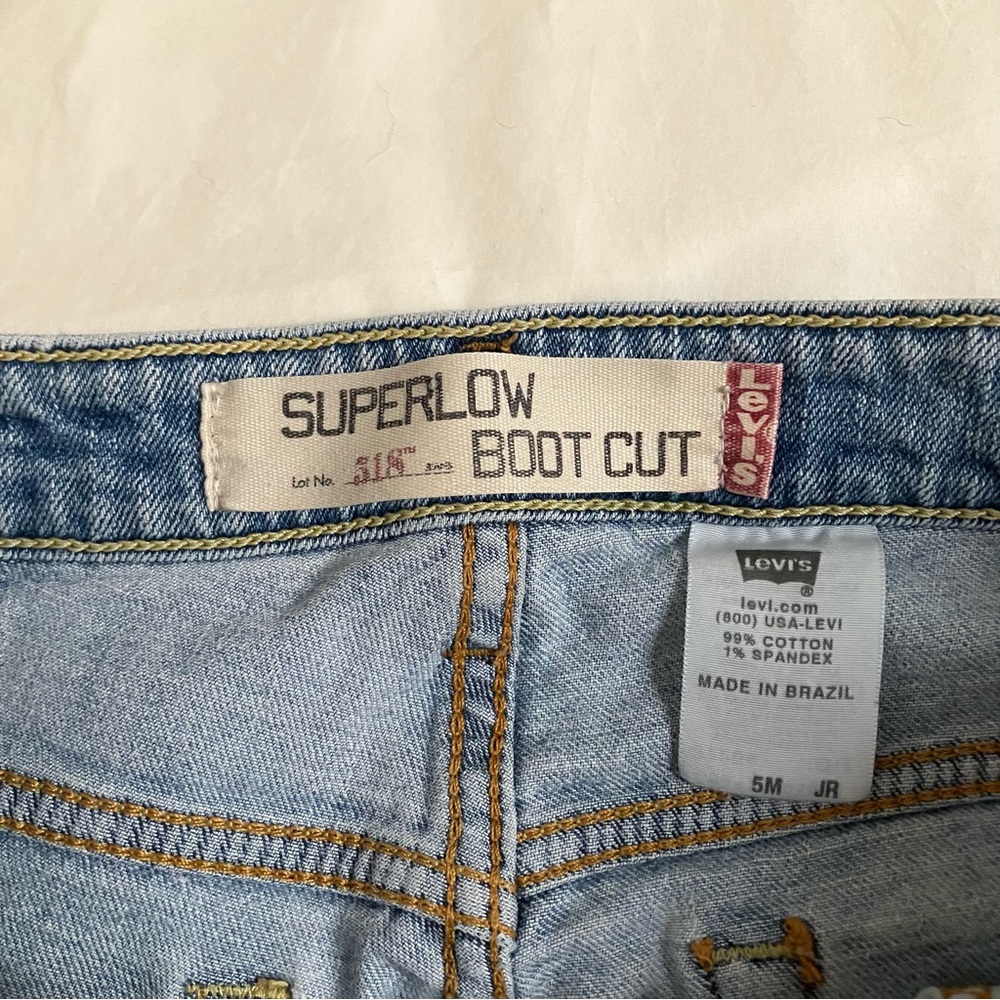 Levi's Light Wash Low Rise Flare Jeans - Picture 2 of 5